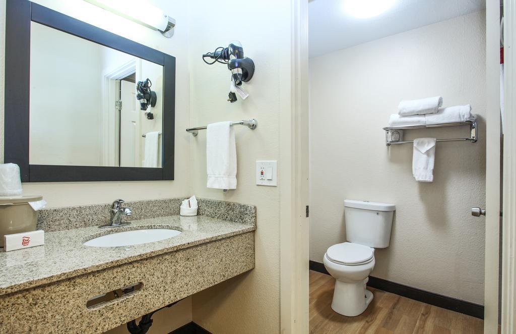 Red Roof Inn Portland Dış mekan fotoğraf